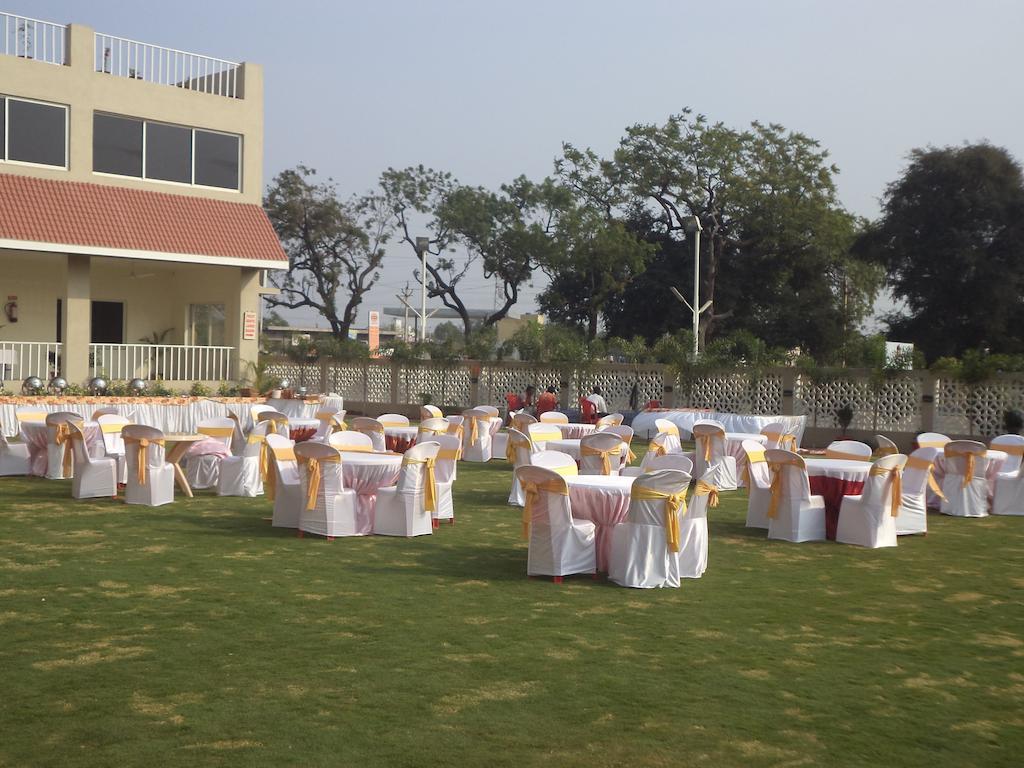 Tanarika Resort Bhusāwal Dış mekan fotoğraf